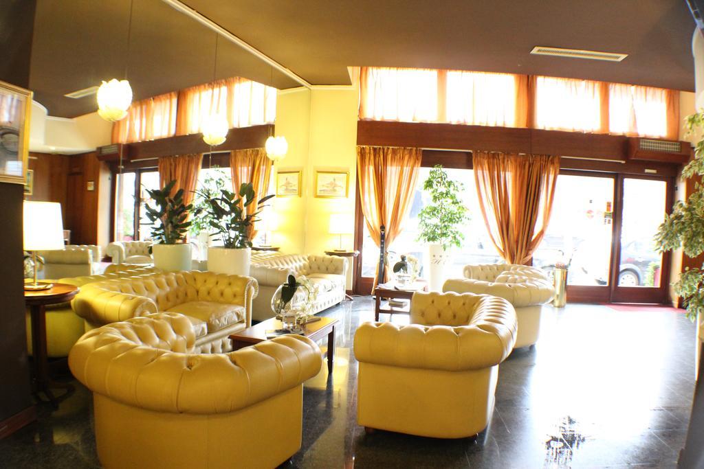 Certosa Hotel Milán Exterior foto